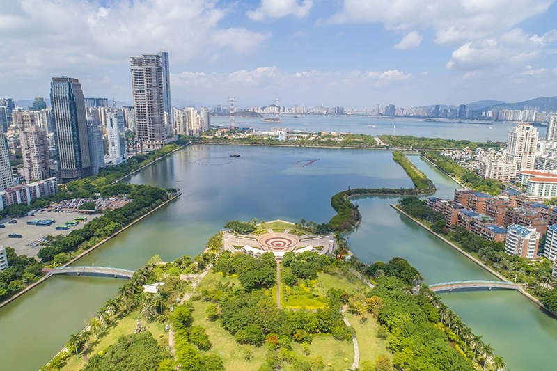 2021年5月15日，廈門，航拍筼筜湖，景色優(yōu)美。