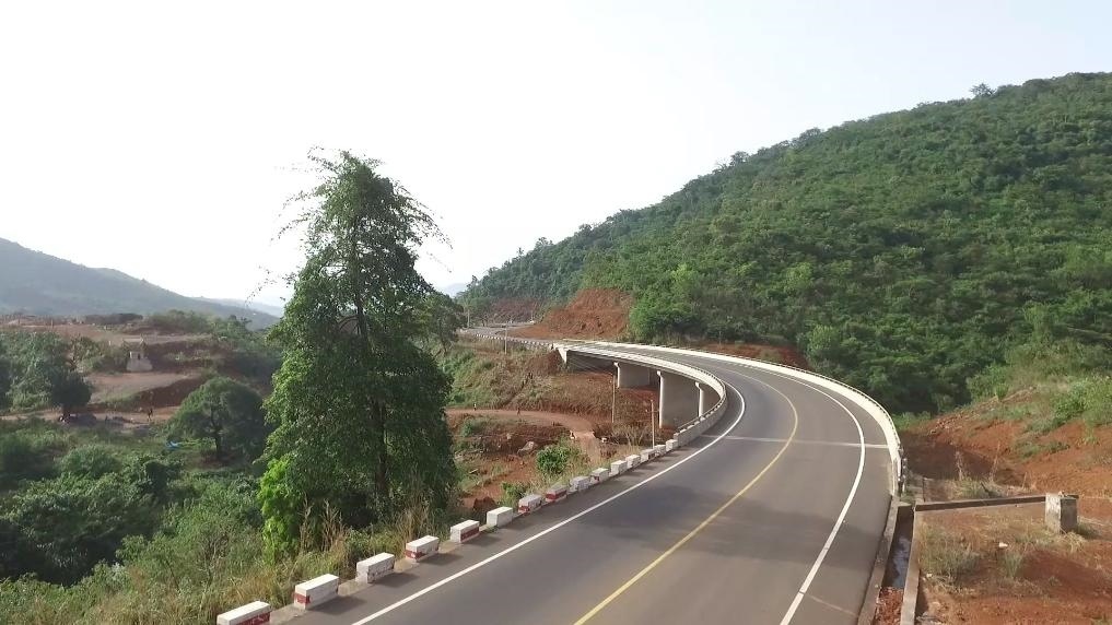 中塞友誼公路。