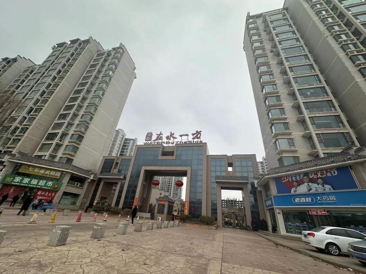 甘肅省永靖縣“在水一方”小區(qū)。人民網(wǎng)記者 馬昌攝