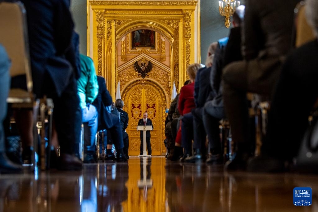 3月20日，俄羅斯總統(tǒng)普京在莫斯科克里姆林宮與其競選團(tuán)隊代表舉行見面會。新華社記者 曹陽 攝