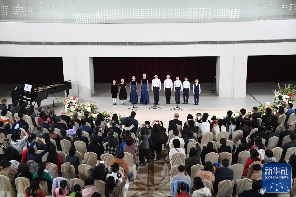 3月21日，金融街童聲合唱團(tuán)在音樂(lè)會(huì)上演出。新華社記者 任超 攝