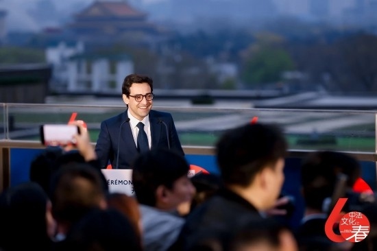 4月1日，法國外長塞茹爾內出席第18屆“中法文化之春”藝術節(jié)開幕式。圖片來源：法國駐華大使館