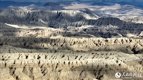 西藏阿里地區(qū)札達(dá)土林國(guó)家地質(zhì)公園。人民網(wǎng)記者 次仁羅布攝