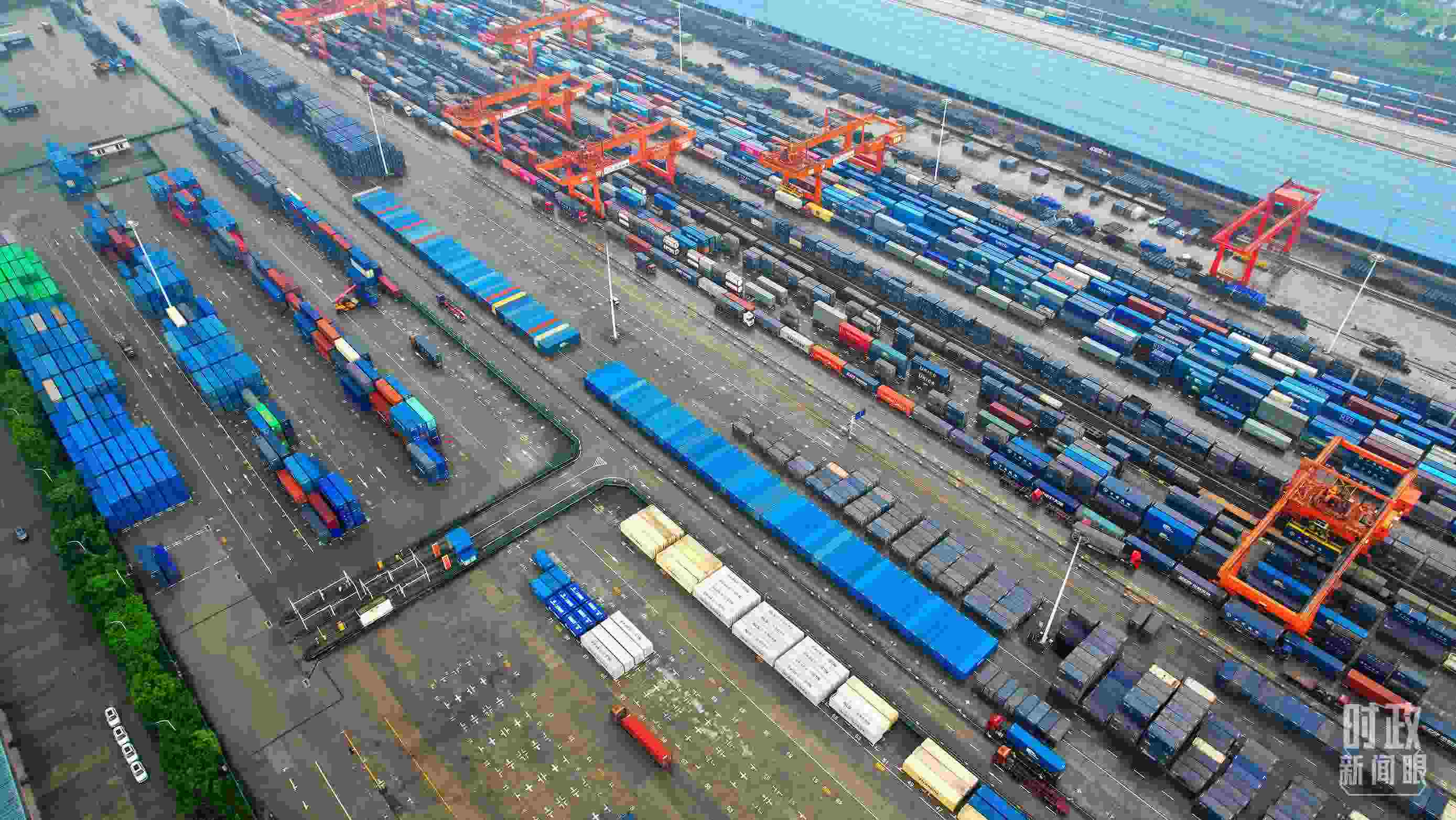 △重慶國際物流樞紐園區(qū)。（總臺央視記者范凱拍攝）