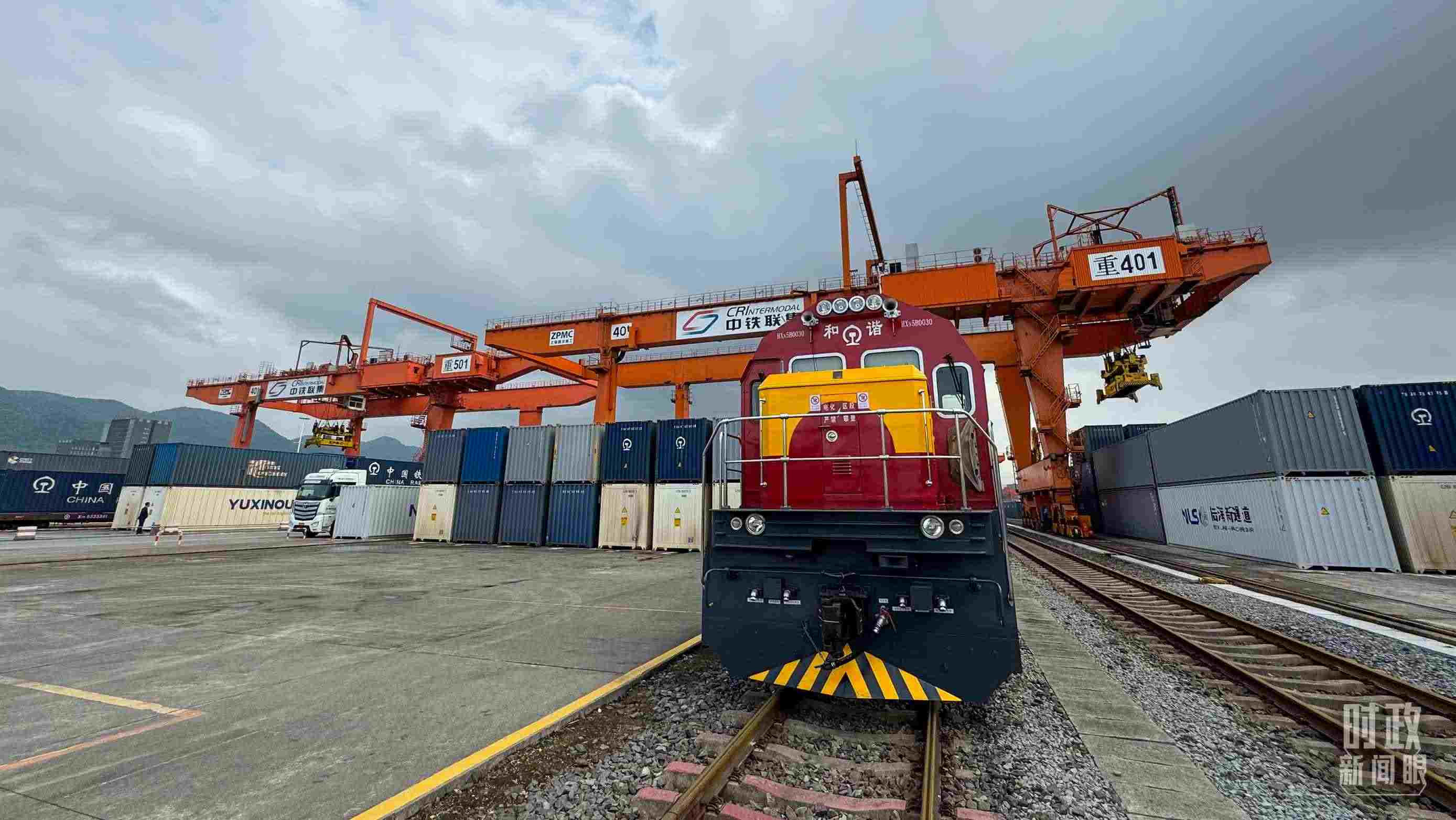 △重慶國際物流樞紐園區(qū)。（總臺央視記者許永松拍攝）