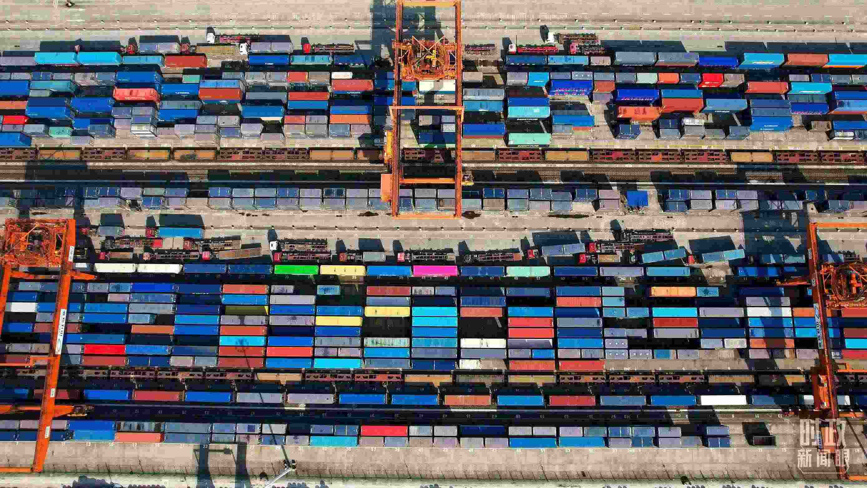 △重慶國際物流樞紐園區(qū)。（總臺央視記者范凱拍攝）