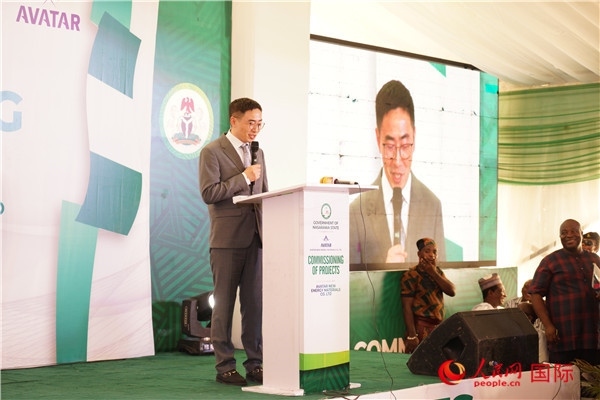 阿凡達新材料有限公司執(zhí)行董事朱興建致辭。人民網(wǎng)記者 姜宣攝