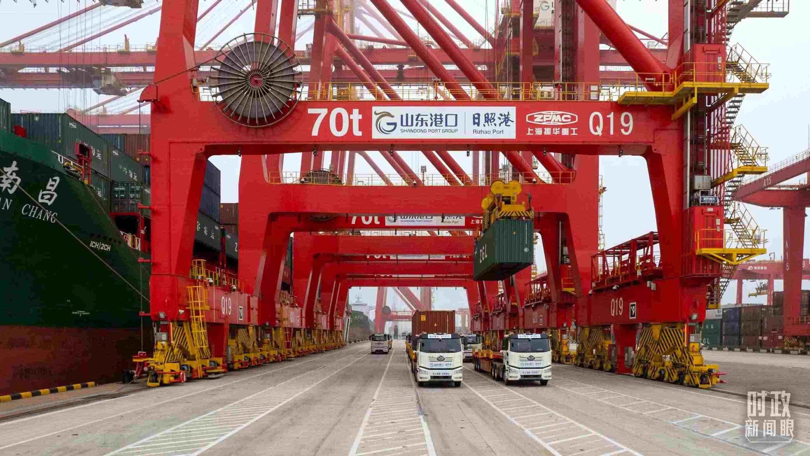 山東日照港。（總臺(tái)國廣記者李晉拍攝）