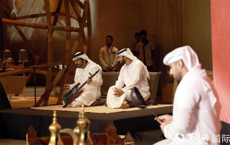 阿拉伯咖啡演示和當地文化表演。人民網記者 管克江攝