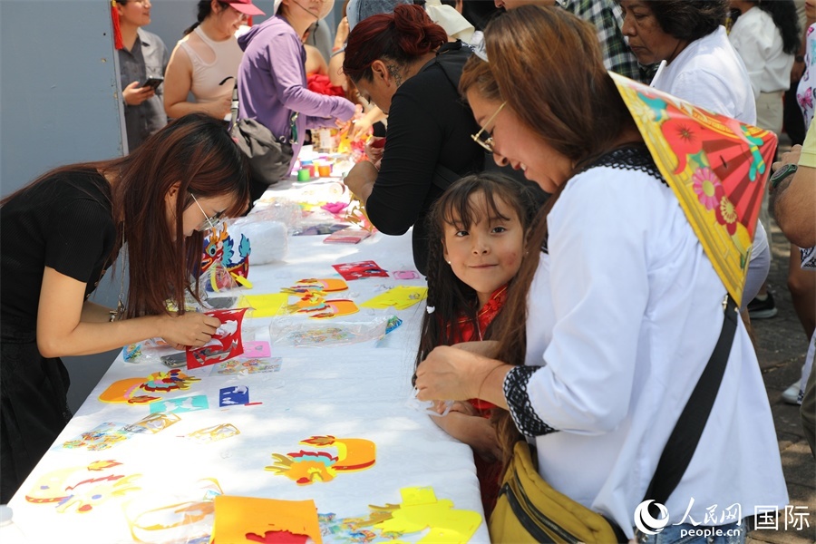 活動(dòng)現(xiàn)場(chǎng)。人民網(wǎng) 埃內(nèi)斯托·多明戈斯攝