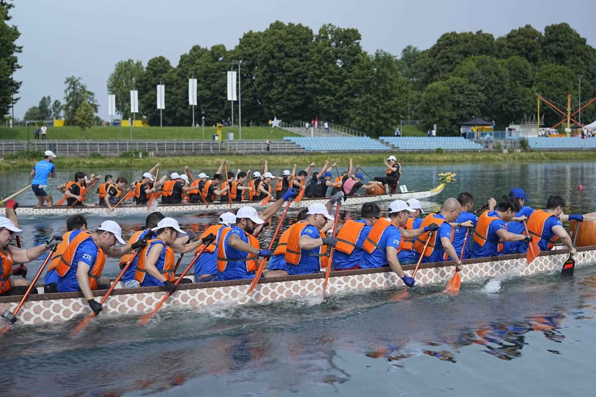 爭(zhēng)渡、爭(zhēng)渡，選手們你爭(zhēng)我奪，奮勇爭(zhēng)先。主辦方供圖