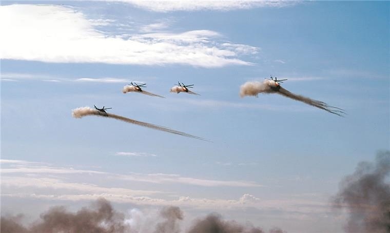 △“和平使命—2021”上合組織聯(lián)合反恐軍演。