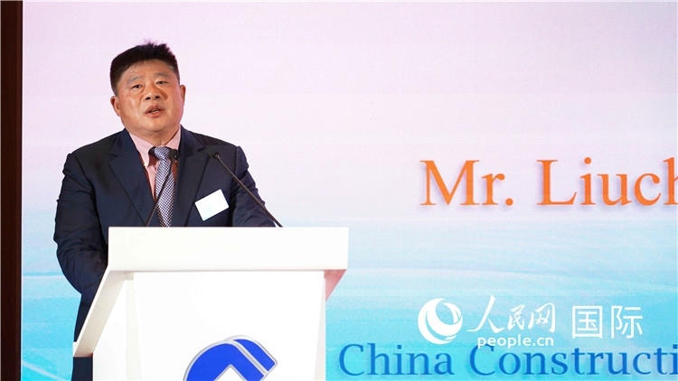 中國(guó)建設(shè)銀行國(guó)際部副總經(jīng)理岳留昌發(fā)言。 人民網(wǎng) 張茜 攝