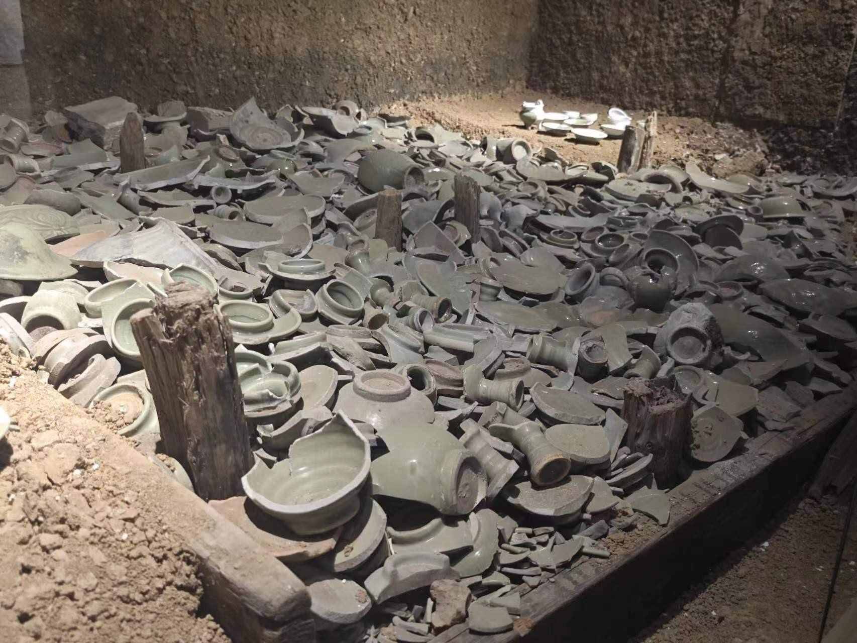 經(jīng)過“質(zhì)檢”的瓷器碎片。人民網(wǎng)記者 黃鈺攝