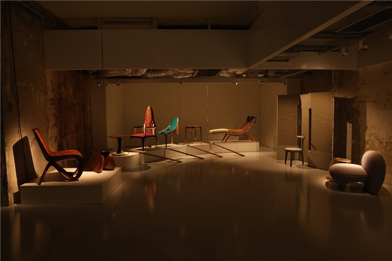 《新生萬物-中國非遺與當(dāng)代設(shè)計(jì)展》展廳。陽光媒體集團(tuán)供圖