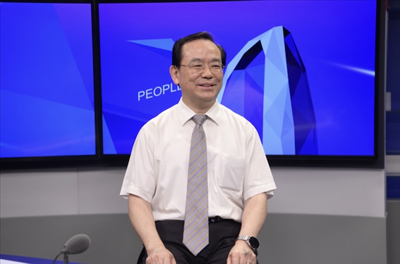 中國(guó)人民大學(xué)法學(xué)院教授、博士生導(dǎo)師楊建順。人民網(wǎng)記者 王曉嘯攝