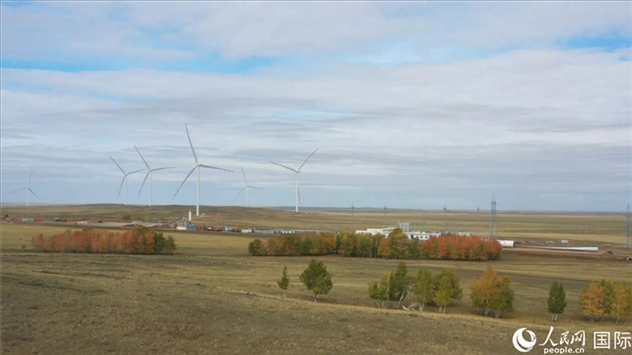 阿克莫拉風(fēng)電項目群位于哈薩克斯坦北部阿克莫拉州地區(qū)，距離首都阿斯塔納50公里。 人民網(wǎng)記者 葛泰佚攝