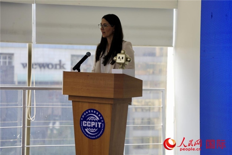 墨西哥外貿(mào)、投資和技術(shù)委員會(huì)總經(jīng)理蘇珊娜·杜克發(fā)表講話。人民網(wǎng) 埃內(nèi)斯托·多明戈斯攝