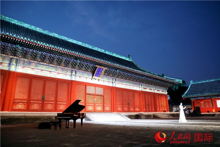 “光影北京——2024世界燈光師大會(huì)”開(kāi)幕式現(xiàn)場(chǎng)。人民網(wǎng)記者 趙益普攝