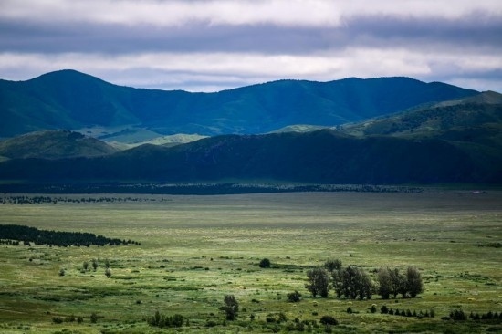 2023年8月4日拍攝的大興安嶺南麓內(nèi)蒙古罕山國家級(jí)自然保護(hù)區(qū)風(fēng)光。新華社記者 連振 攝