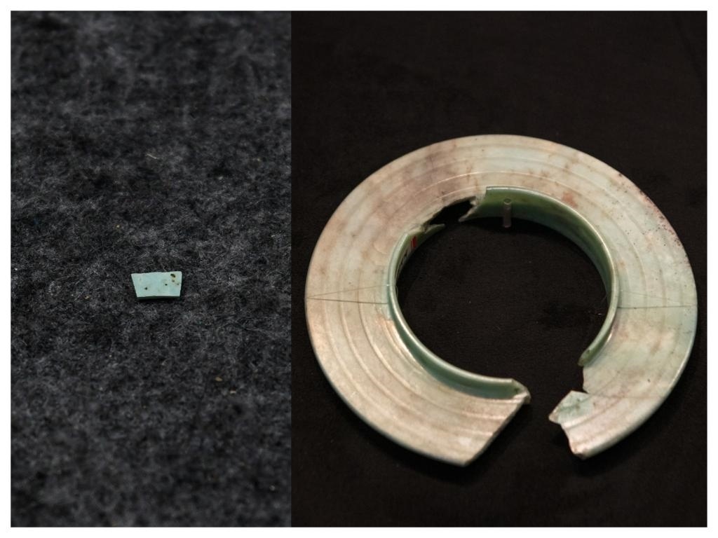 拼版照片：左圖為2024年7月10日拍攝的三星堆遺址出土的綠松石片（新華社記者王曦 攝），右圖為2024年7月21日在三星堆博物館文物保護與修復館拍攝的有領玉璧（新華社記者唐文豪 攝）。