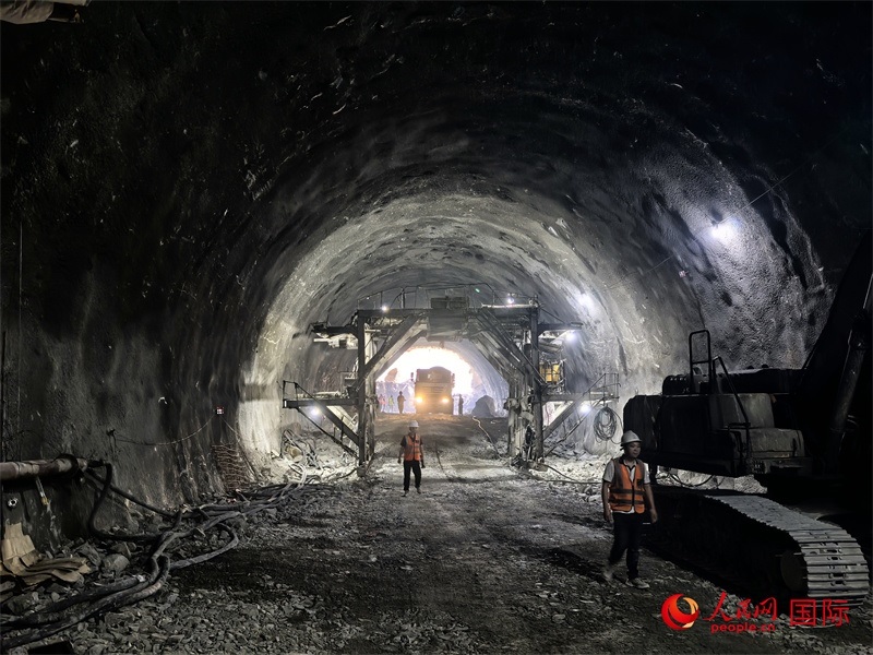 隧道施工現(xiàn)場(chǎng)圖片。人民網(wǎng) 賽義德·邁赫迪攝
