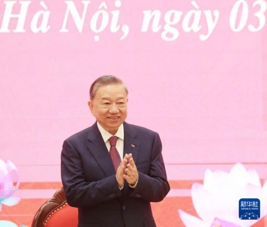 8月3日，在越南河內(nèi)，蘇林出席新聞發(fā)布會(huì)。新華社/越通社