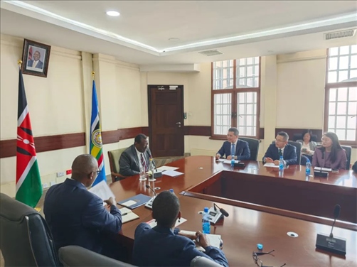 （座談會(huì)現(xiàn)場(chǎng)。駐肯使館供圖）