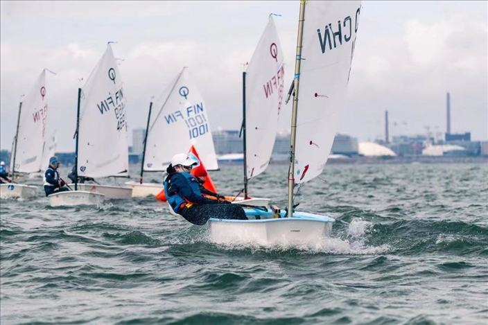 青少年感受帆船運(yùn)動(dòng)的魅力 圖片來(lái)源：金牛湖奧帆中心