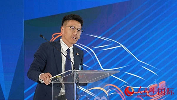 延鋒彼歐南非公司總經(jīng)理張?chǎng)沃罗o。人民網(wǎng) 張茜攝