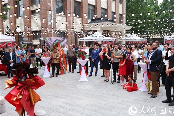 特立尼達和多巴哥駐華使館在其館內慶祝特多獨立62周年。人民網記者 趙益普攝