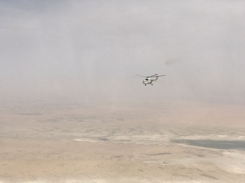 2017年8月8日，中國首支維和直升機分隊直升機飛行在蘇丹達爾富爾任務(wù)區(qū)上空。