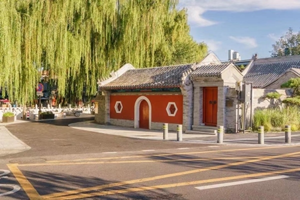 北京建筑大學(xué)古建保護(hù)與利用專業(yè)師生對北京德勝門內(nèi)大街開展空間品質(zhì)綜合提升項(xiàng)目，圖為項(xiàng)目竣工后的實(shí)景圖。校方供圖