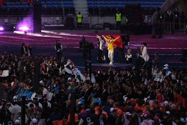 中國(guó)選手登上最高領(lǐng)獎(jiǎng)臺(tái)。人民網(wǎng)記者 于超凡攝