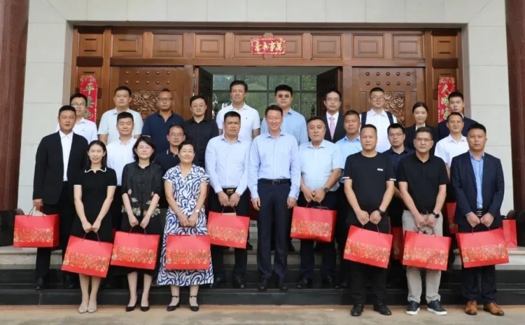 駐尼日利亞使館舉行中秋慰?jī)S活動(dòng)。駐尼使館供圖