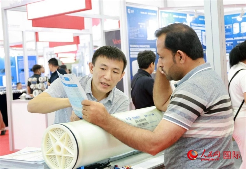 中企產(chǎn)品介紹。人民網(wǎng)記者管克江攝