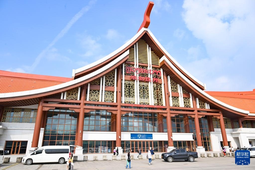 這是10月12日在老撾拍攝的瑯勃拉邦車站。新華社記者 程一恒 攝