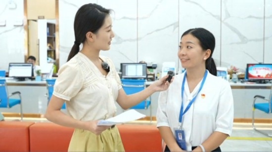 直播現(xiàn)場(chǎng)。海南省營(yíng)商廳供圖