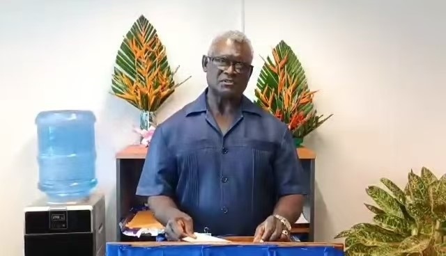 所羅門群島前總理、現(xiàn)任財政與國庫部長梅納西·索加瓦雷以視頻形式向論壇致辭（主辦方供圖）