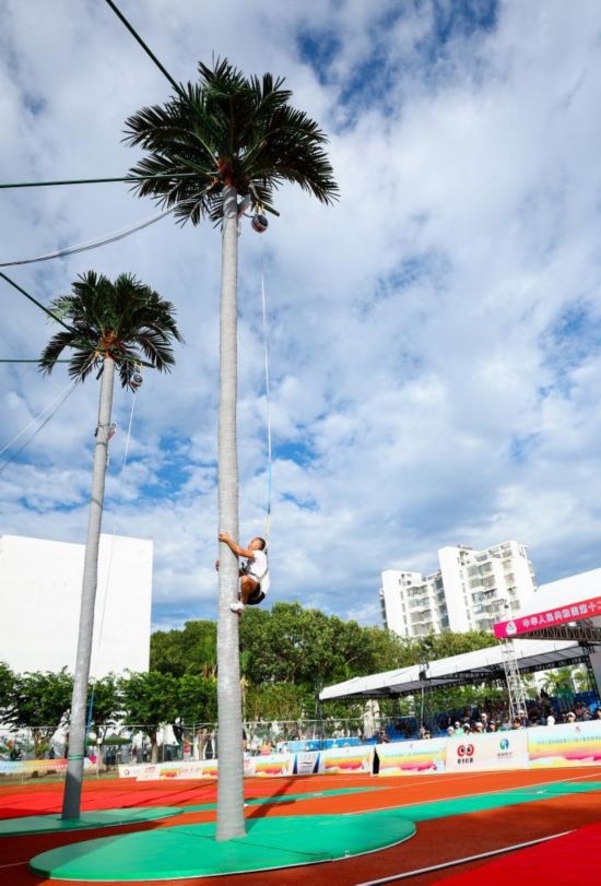 11月23日，海南隊選手曾祥天在比賽中。新華社記者 楊植森 攝