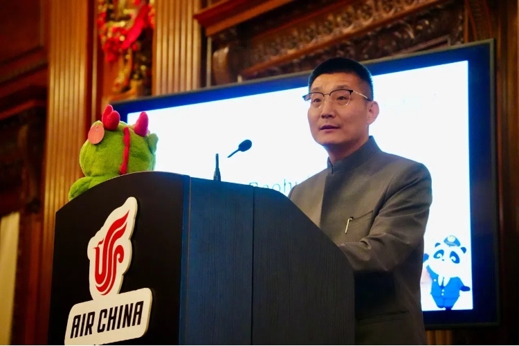 國航倫敦營業(yè)部總經(jīng)理夏寶輝致辭。吳若鳴攝