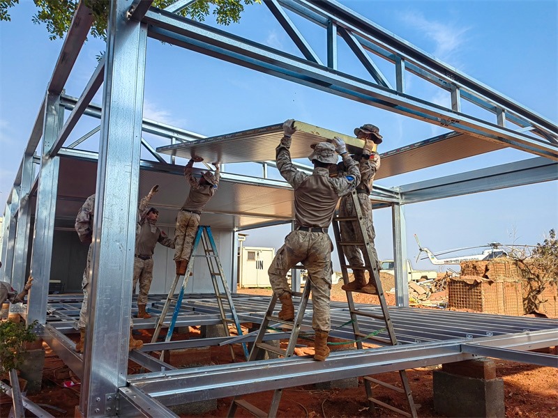 小組協(xié)同推進工程任務(wù)。鄧原淘攝