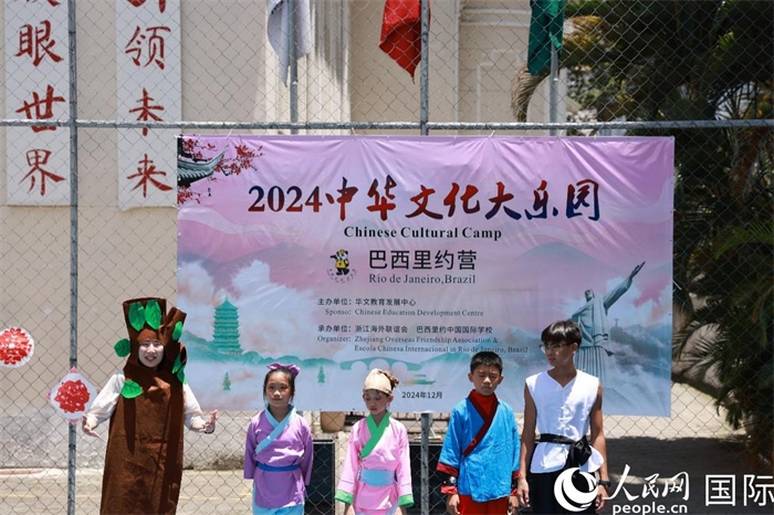 話劇《司馬光砸缸》演繹了中國家喻戶曉的兒童故事。人民網(wǎng)記者 陳海琪攝