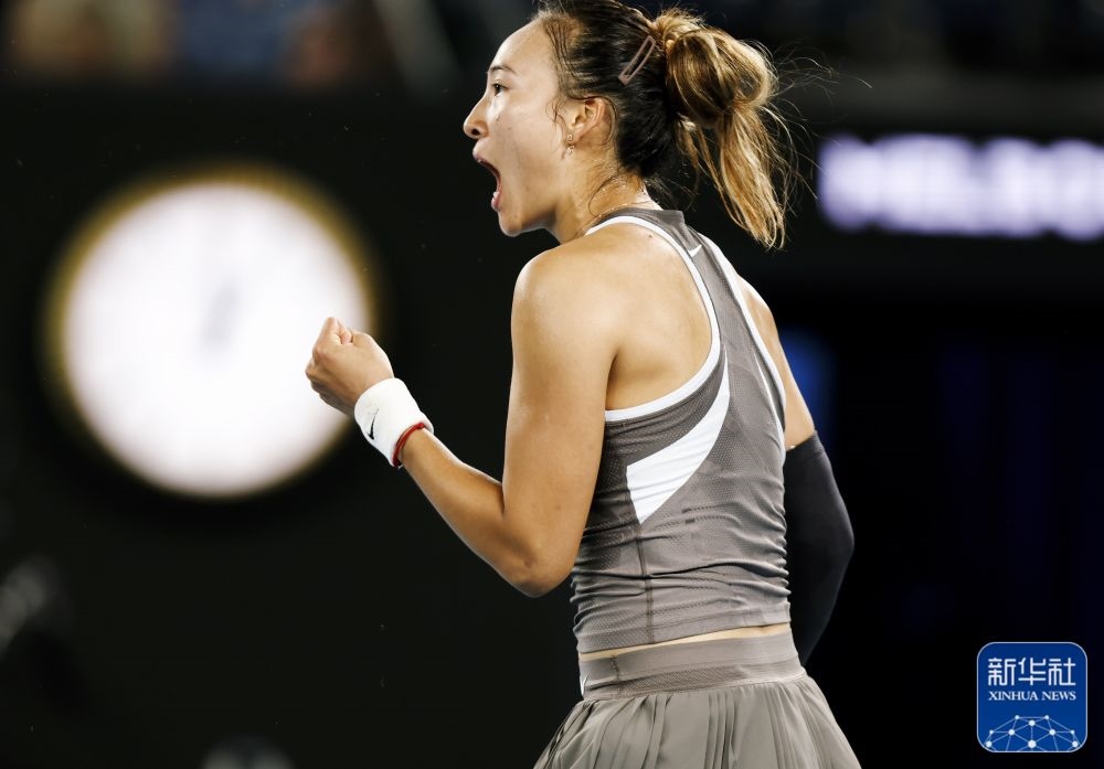 ↑鄭欽文在比賽中慶祝得分。新華社記者 馬平 攝