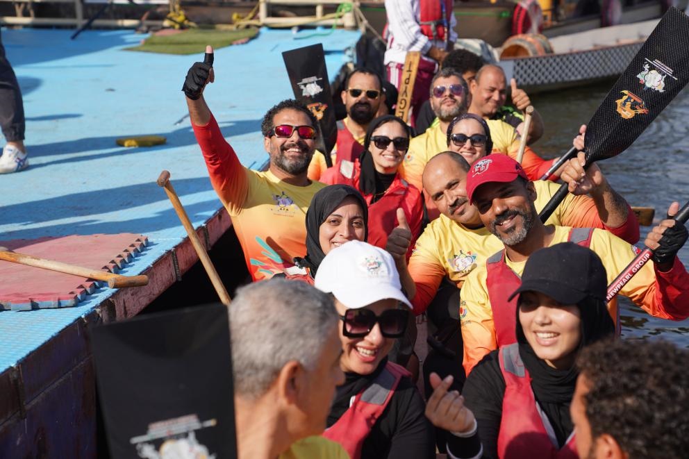 活動(dòng)現(xiàn)場(chǎng)龍舟競(jìng)技，共慶春節(jié)。開羅中國文化中心供圖