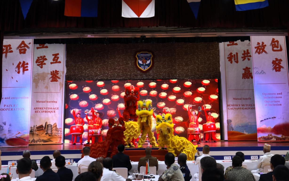 舞獅表演《金獅送?！?。主辦方供圖