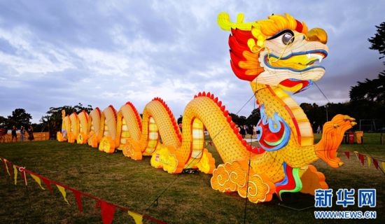 圖為2025年奧克蘭元宵燈節(jié)現(xiàn)場(chǎng)。（圖片由奧克蘭中國(guó)文化中心提供）