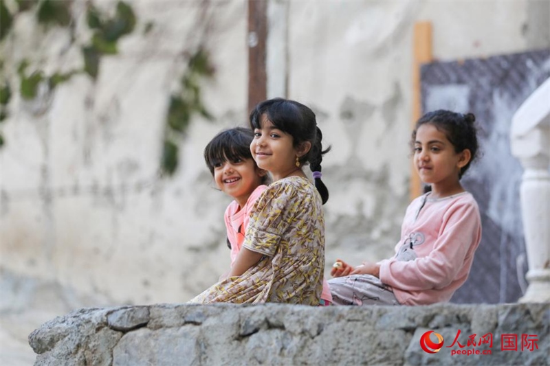 庫姆扎爾村的兒童。人民網(wǎng) 塔里克·易卜拉欣攝