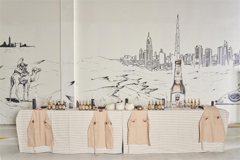 工廠內(nèi)設(shè)有互動區(qū)，參觀訪客可以親手制作麥芽飲料，受訪對象供圖