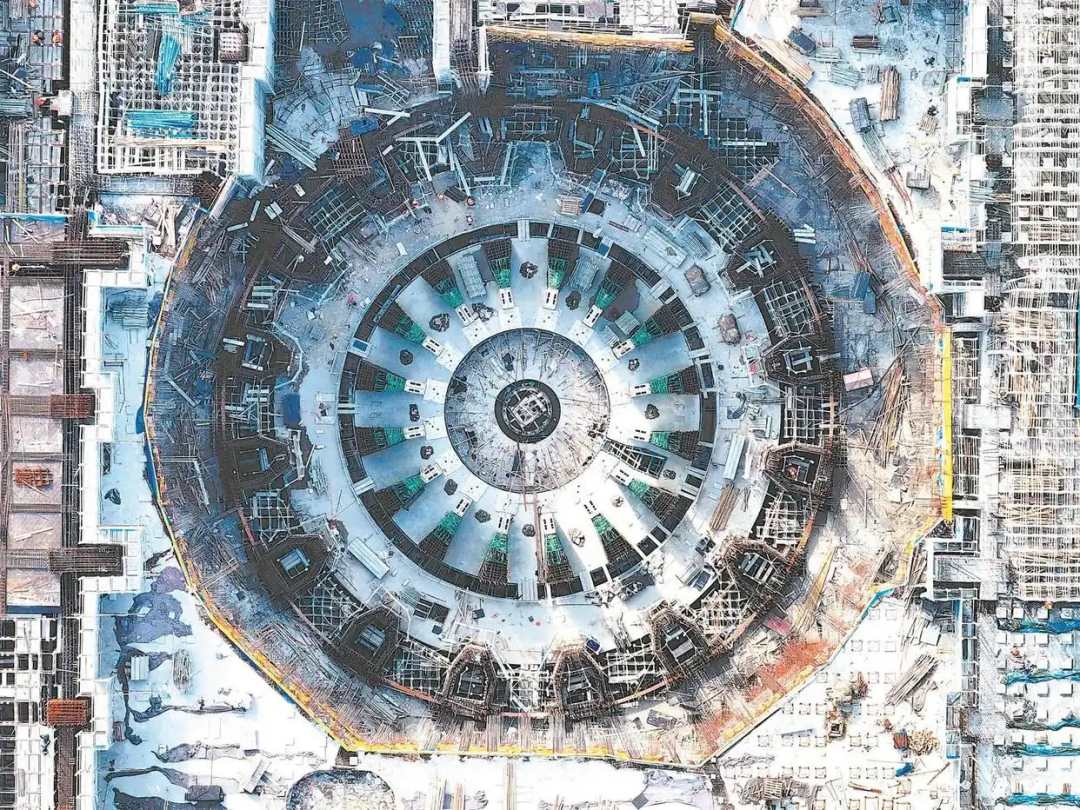 △中國科學院合肥物質科學研究院等離子體所，緊湊型聚變能實驗裝置（BEST）項目正加緊施工。